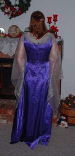 Elf Madien From the Back