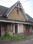 Front gable showing control arms for train orders