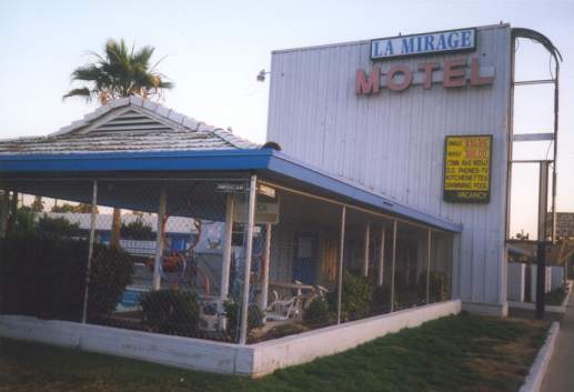 La Mirage pool