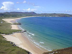 The beach - only 500 yds from the cottage - is never crowded even in the height of summer. Safe for bathing.