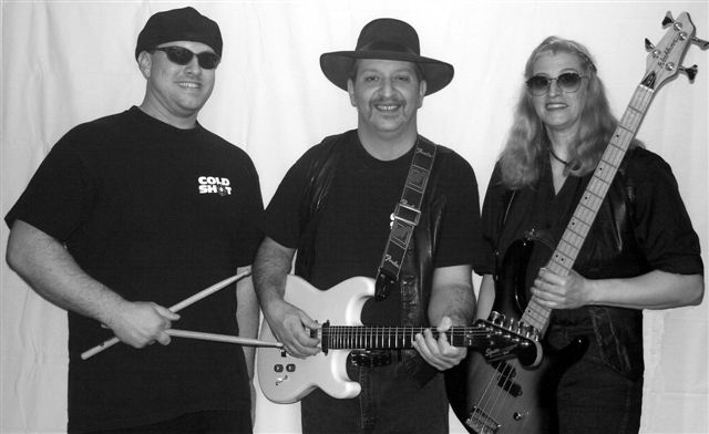 Track outside folk band Band Picture's Main