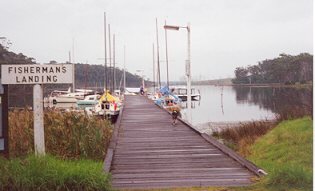 Leaving a tranquil overnight spot, Trident Arm, Lake Tyers