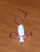 Mouse from scoubidous - click for instructions (off site link)