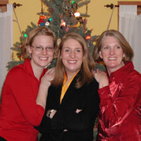 women in front of the tree!