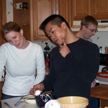 making tirimisu