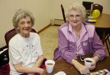 grandad's sisters in law were great conversationalists... we had a blast!