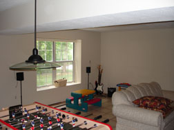 the rest of the theatre-pinball room...