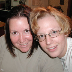 while brenda's ironing, i'm taking pictures...cuties!