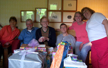 colleen's team! (laura had already left though) leanne, uncle jim, ME!, dad, mom, and paulette!