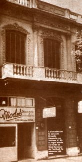 Fachada de la casa de Ernesto Caprario, en Soriano nro. 99. El lugar donde hace 100 a�os se fund� el Club Nacional de Football.
