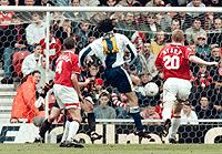 (giggs2.jpg)