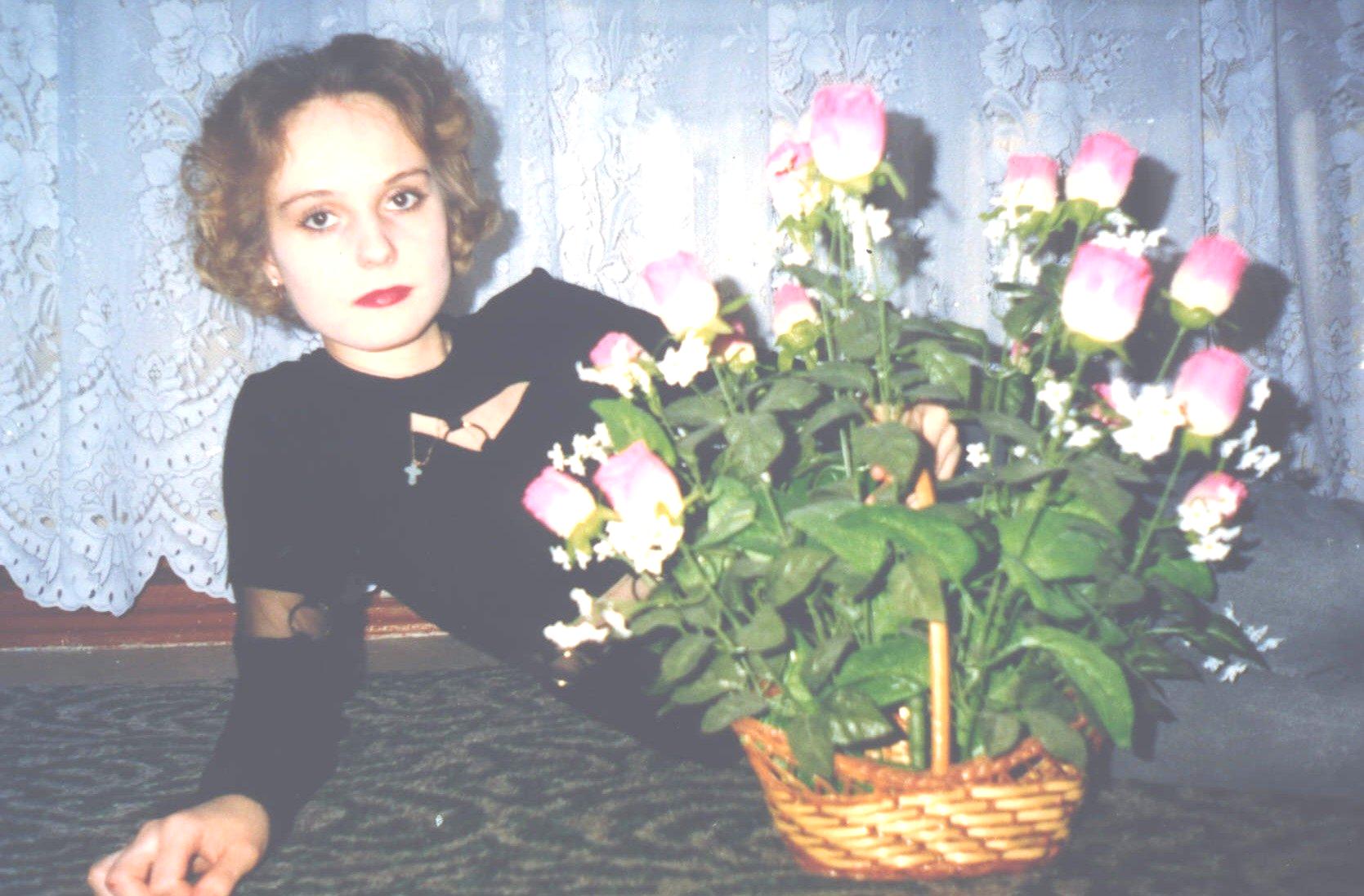Lena. Seeks Husband