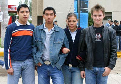 Chikos q nos visitan desde Xicotencatl Tamps.