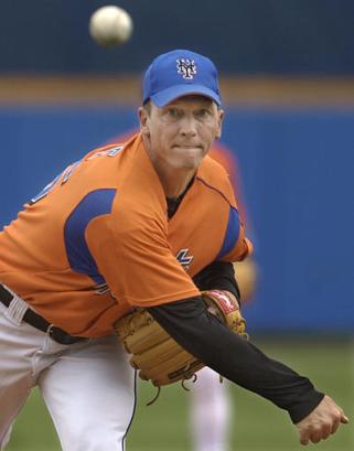 capt.1047331383.dodgers_mets_msgx101.jpg(12295 bytes)