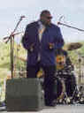 willie2.jpg (63996 bytes)