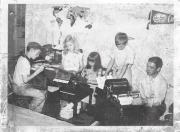 Hank,Kathy,Ev,Larry,Ron
