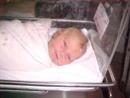 sc2-Ali_1stbaby_Mvc-018s.jpg (4380 bytes)