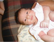 sc2-Momtobe_Sarah_Eyes_Open.jpg (9597 bytes)