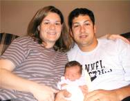 sc2-Momtobe_Sarah_Family3.jpg (5917 bytes)