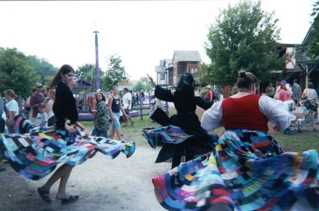 Pretty skirt twirling at OHRF