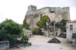 Sortelha - Pelourinho e Castelo