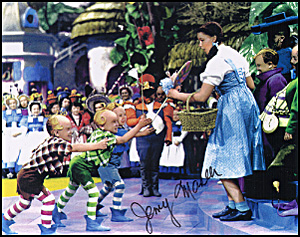 Lollipop Guild dancing with colorful lollipop