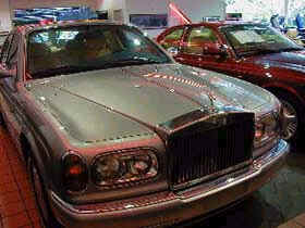 Garage.bmp (176454 bytes)