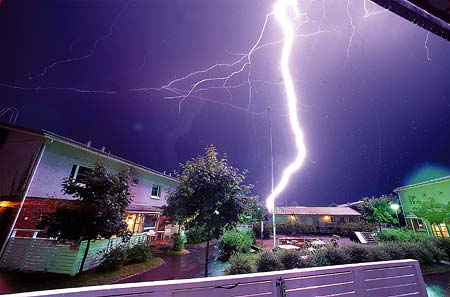 Benefon is in a thunderstorm, but as they say, if it does not kill, it makes you stronger