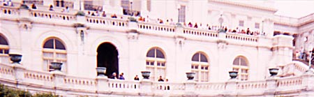 Onlookers/Tourists from Capital above