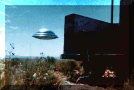 ufo-1.jpg (15303 bytes)