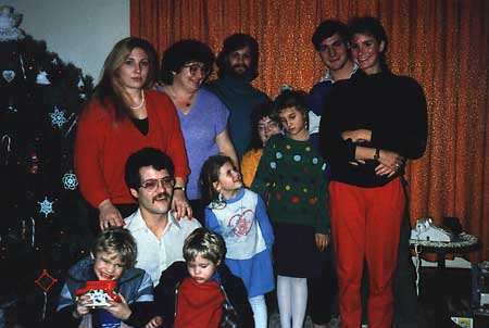 Chirstmas 1986 - Ann, Iris, Lance, Craig, Kimberly, Steve, Jessica, Shaughna, Dawnette, Ben, and Tony