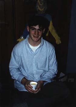 December 1985 - Craig holding cup of coffee