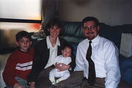 March 1998 - Maxwell, Kimberly, Zoey and Craig sitting on the floor