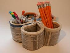 http://handmade4art.com/wp-content/uploads/2015/03/4-pencil-box-made-from-news-paper.jpeg