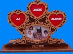 Triple Heart Frame