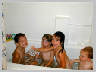 Girls-bathtime.jpg 40Kb