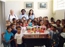 Crianças com sr. Nedyr