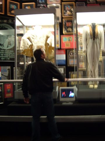photo from Graceland trip, 05