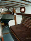 cabin_starboard.JPG (68644 bytes)