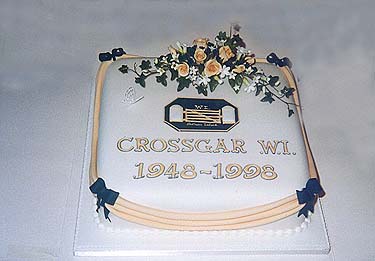 What a super cake - it seems a shame to cut it!