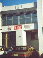 Pile Partners Pty. Ltd. - �Copyright BBB - Apr'99 - JPEG image 200x144, decoded size (Bytes):45268