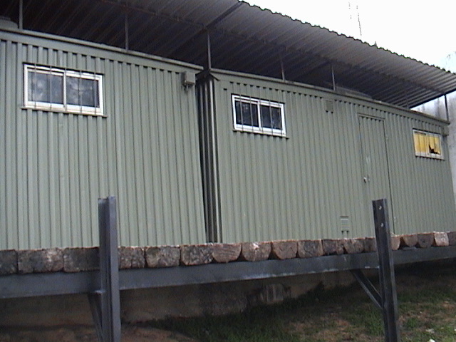 contentor3.JPG (48549 bytes)