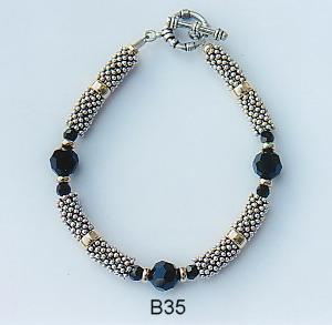 B35.jpg (11301 bytes)