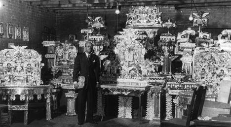 James Hampton with the Throne, from B. Chad's page The Throne