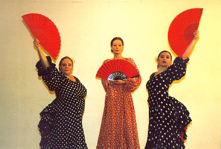 trioabanico.jpg (39016 bytes)