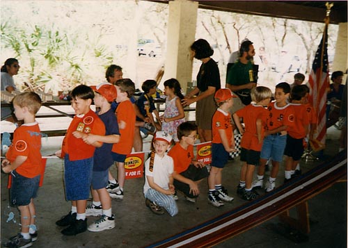 pinewoodderby.jpg (49465 bytes)