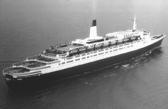 Quels sont vos paquebots préférés de la Cunard Line ? Qetwo1