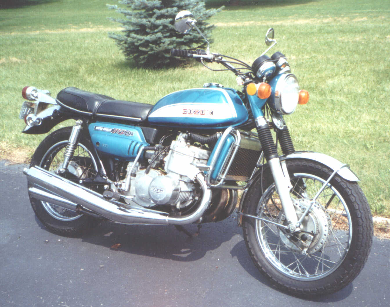 Vintage Suzuki Motorcycle 86