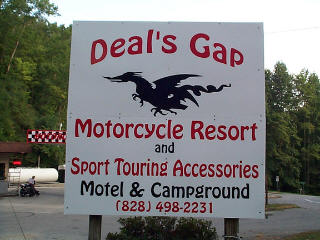 /curvesearchers2/pictures/gapsign1.jpg
