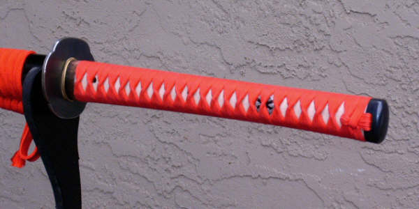 13 inch Hickory Tsuka core wrapped in Red Namikawa cotton Ito